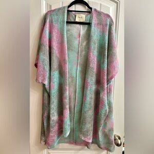 Fantastic Fawn Short Sleeve Open Front Cardigan - Size S